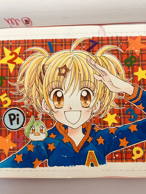 聖❤️ドラゴンガールみらくるはマンガmeeで無料配信中です。よろしくね。カラーは予告カット。バックのチェック手書きだ。星と数字はシール。力こもってます。右はコミックスの総扉のカット。タイトル入れなくていいからみちみちに描いてますね。私は空間恐怖症なの。 https://t.co/FdxY9REWR8 