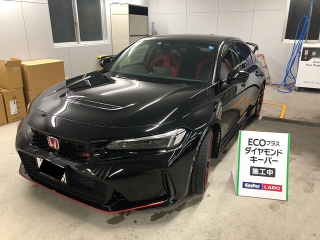 MINTO_2009's tweet photo. #FL5
#タイプR
#コーティング
昨日、ECOキーパーを施工して頂きました。
��車場が半屋外(屋根はありますが必ず濡れる)なので、雨が降ってもシミにはなり辛いと聞きましてこのコーティングに決定しました。
「施工後、１カ月間は洗車を控えて下さい」との事でしたが、年末の洗車はどうしましょう・・・ https://t.co/bTHwmtSLOa