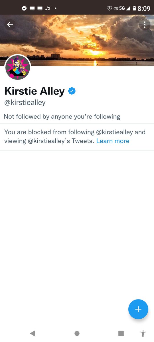 I am just finding that Kirstie Alley passed away and at the same time I am finding that she blocked me 😳😁 I apologized but I couldn't stop laughing at the blocking part, I am sorry she died of cancer...