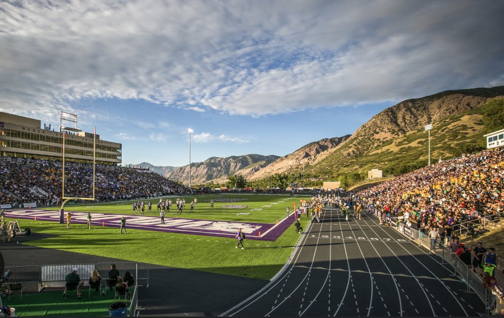 After talking with @JakeHillWSU and <a href="/d_fiefia/">David Fiefia</a> I am very blessed and thankful to have receive another D1 offer from Weber State!!! #PurpleReign