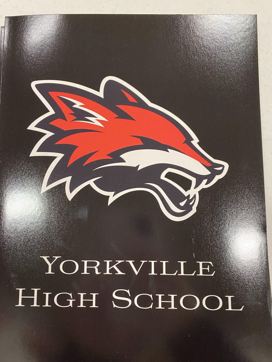 Welcome YHS Class of 2027! @yhsfoxes @YHSsocialsci @YHSCommArts @yhsAWEdivision @Dear_Mrs_M @YHSAppliedMath @YHSEdServices @SSSYHS @115yhs @YHSAthletics115 @yhs_wellness @YorkvilleMusic @Yorkville115