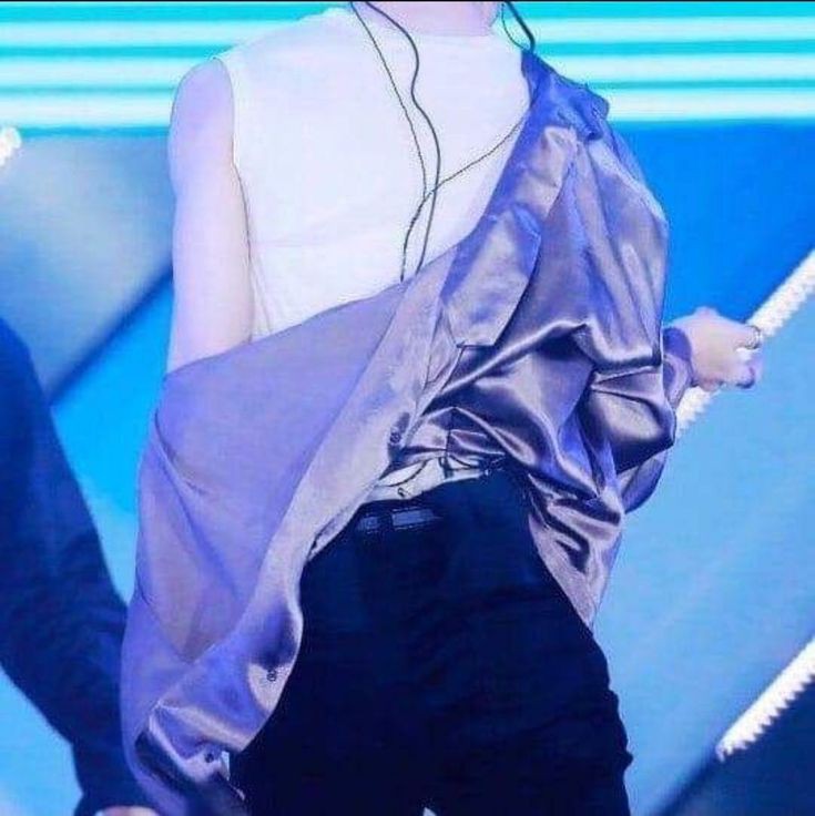 On Twitter jimin Got A Tiny Waist With A Fat Ass And The Prettiest on-twitter-jimin-got-a-tiny-waist-with-a-fat-ass-and-the-prettiest