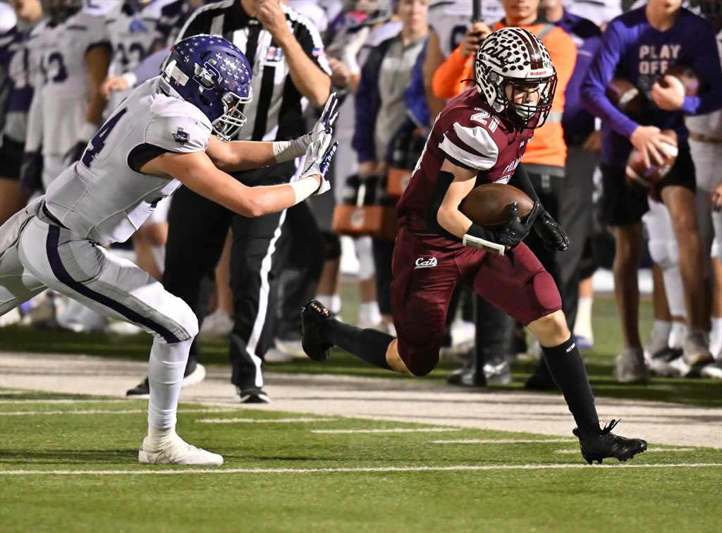 Full Season Stats
⭐️ 106 tackles 
⭐️ 7 interceptions 
⭐️ 6 tds
⭐️ 457 receiving yards 
⭐️ 10 pds 
⭐️ 10 tfl 
⭐️ 4 force fumbles
⭐️ 1 sack
⭐️ 768 total yards
