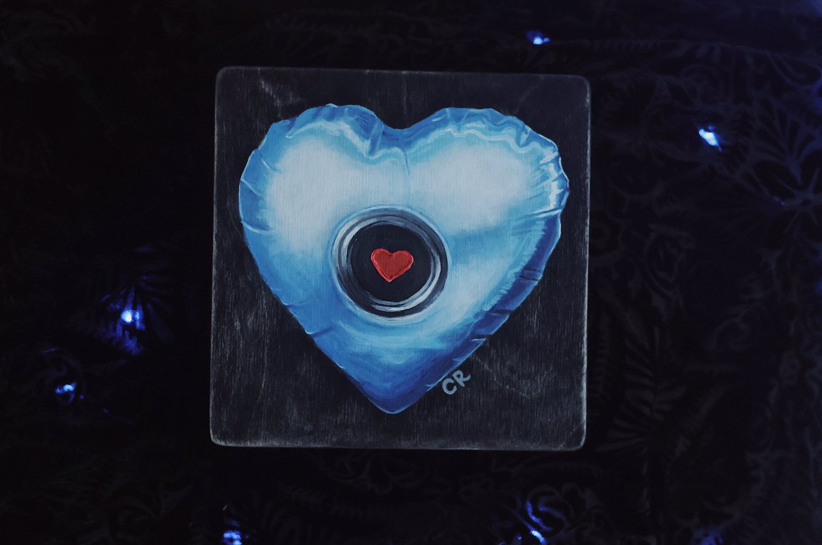 CaseyRoo_'s tweet photo. Game2Give is nearly started and so I’ve made this sweet little Empathetic Shell to donate (info in an upcoming tweet). 

I loved all of the shiny little details, and this is my first proper timelapse. 

For the #littlelights!

@BungieLove @Bungie 
#Destiny2Art #game2give https://t.co/N6T3EeIheW