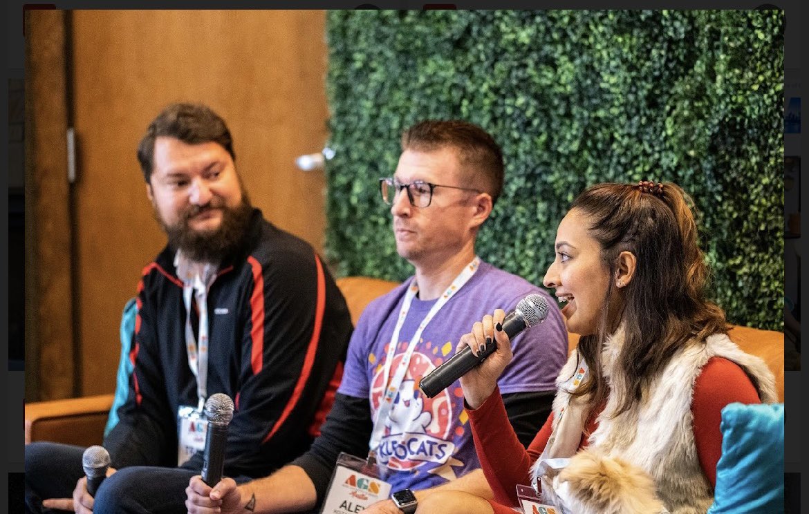 MethodMarketer's tweet image. Some snaps from the 2022 App Growth Summit fireside chat! Featuring the surprise 5th panelist, my pup Toby.