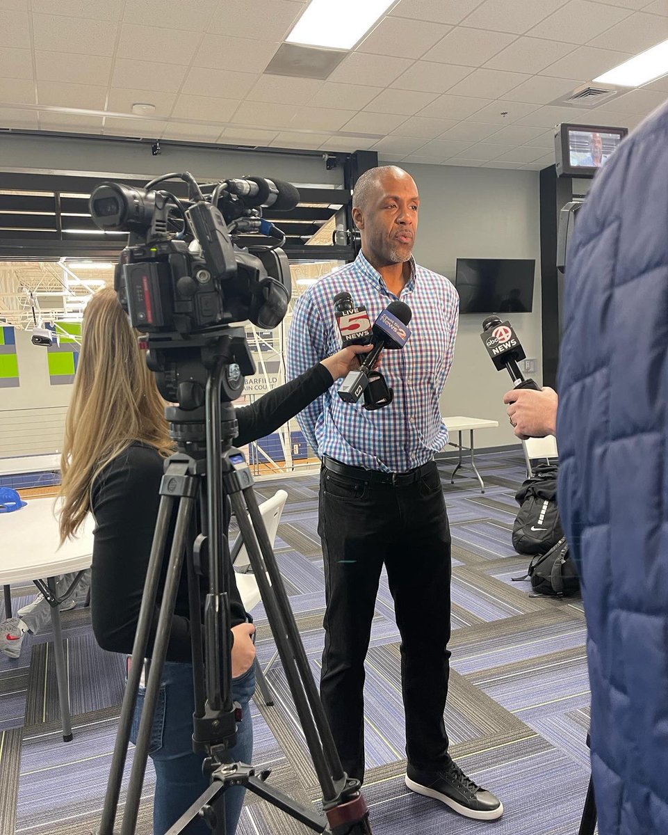 Columbia Basketball Group tweet media