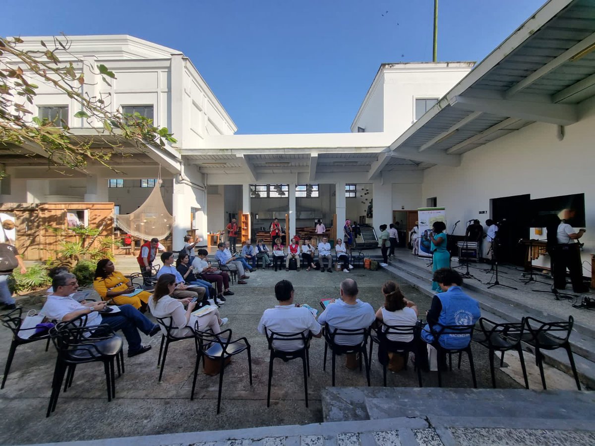 asoparupa's tweet photo. #Buenaventura Durante el encuentro de alto nivel del Grupo de Cooperando en Colombia #GruC dialogamos con embajadas sobre la #sentenciaT128 de la corte constitucional que reconoce a la partería como saber ancestral y exhorta al @MinSaludCol para integrar a las parteras al #SGSS https://t.co/3ZA1rWV9FM