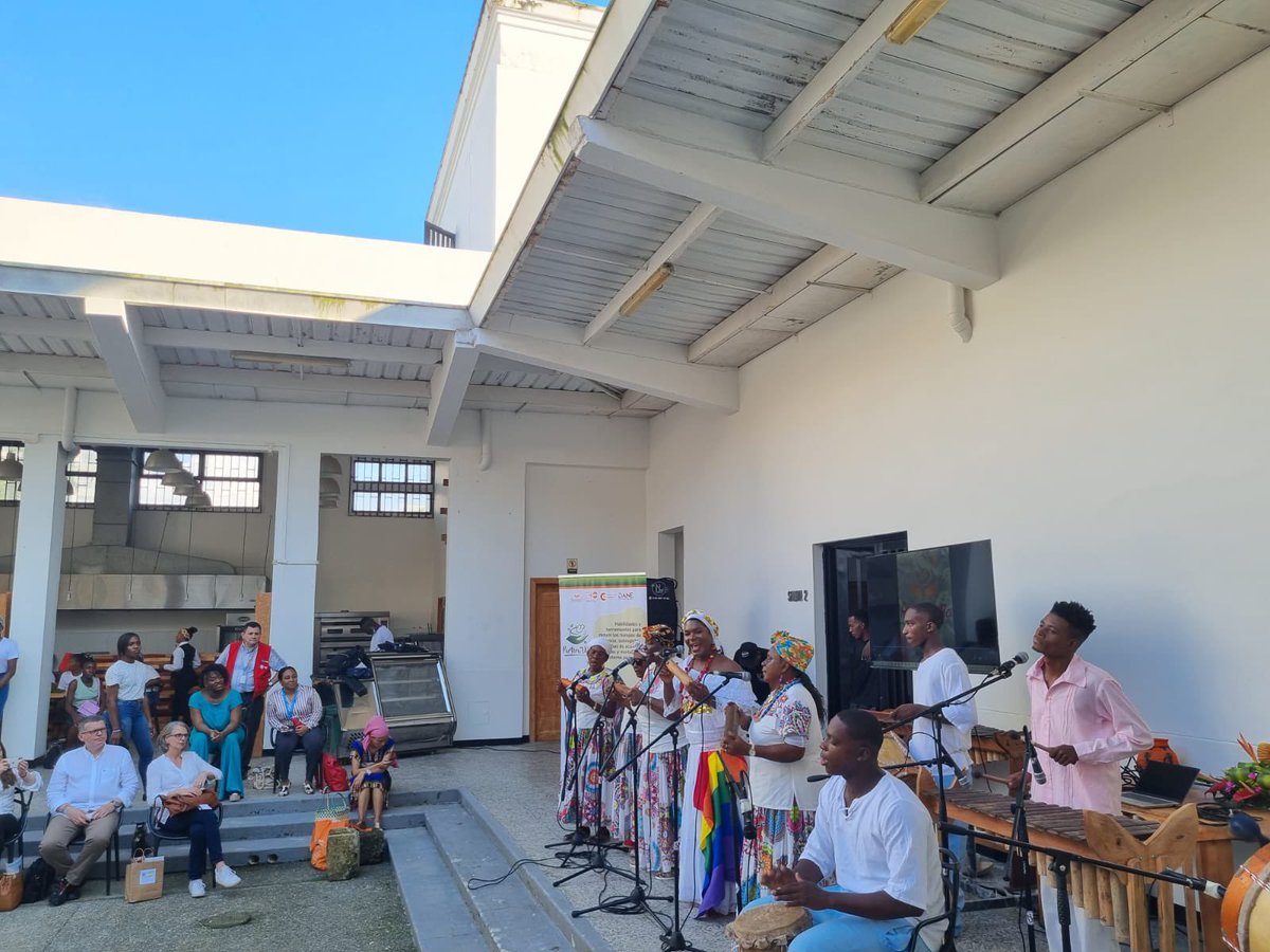 #Buenaventura Durante el encuentro de alto nivel del Grupo de Cooperando en Colombia #GruC dialogamos con embajadas sobre la #sentenciaT128 de la corte constitucional que reconoce a la partería como saber ancestral y exhorta al <a href="/MinSaludCol/">MinSalud Colombia 🇨🇴</a> para integrar a las parteras al #SGSS