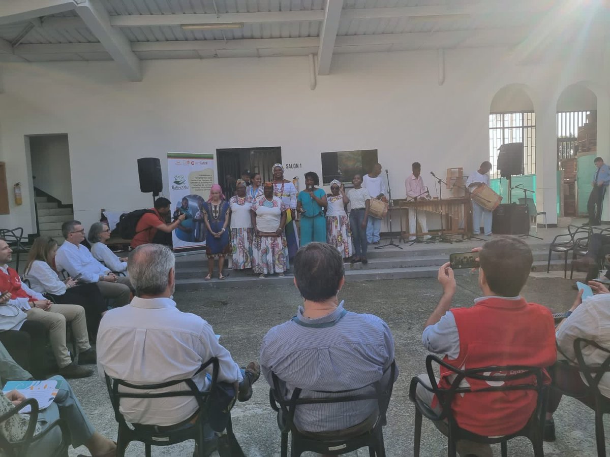 asoparupa's tweet photo. #Buenaventura Durante el encuentro de alto nivel del Grupo de Cooperando en Colombia #GruC dialogamos con embajadas sobre la #sentenciaT128 de la corte constitucional que reconoce a la partería como saber ancestral y exhorta al @MinSaludCol para integrar a las parteras al #SGSS https://t.co/3ZA1rWV9FM