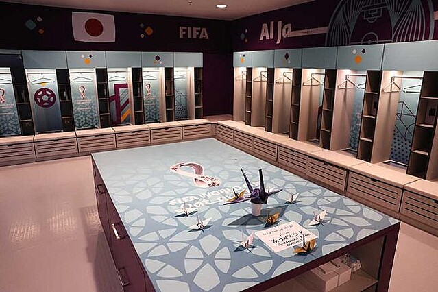 active_active_'s tweet photo. @FIFAWorldCup_JP 🇯🇵👍origami https://t.co/zttPbOlRri