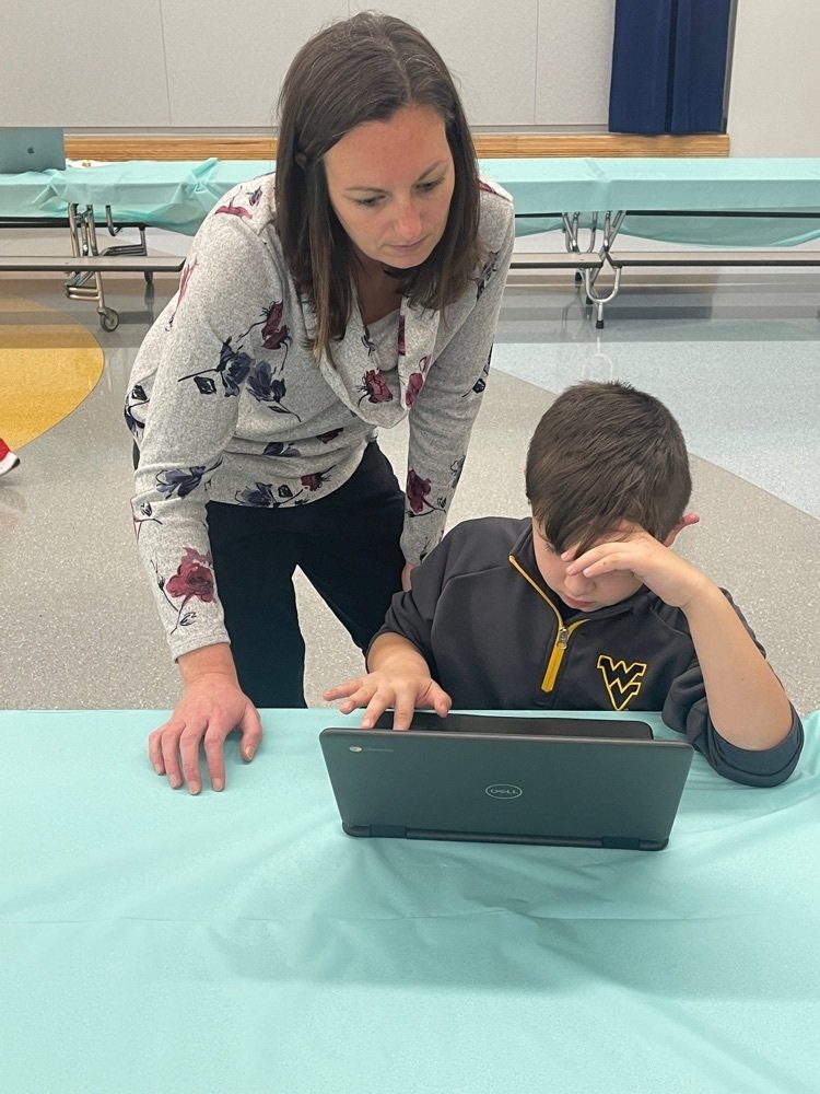 RCSDWV's tweet image. Raleigh County Schools Hour of Code Event at Ridgeview Elementary was a success. The students and teachers from Ridgeview, Stanaford, Cranberry, and Park demonstrated their coding abilities to the community. Thank you Mrs. Landy for hosting the event. . #cs4wv #codewv #rcsdwv