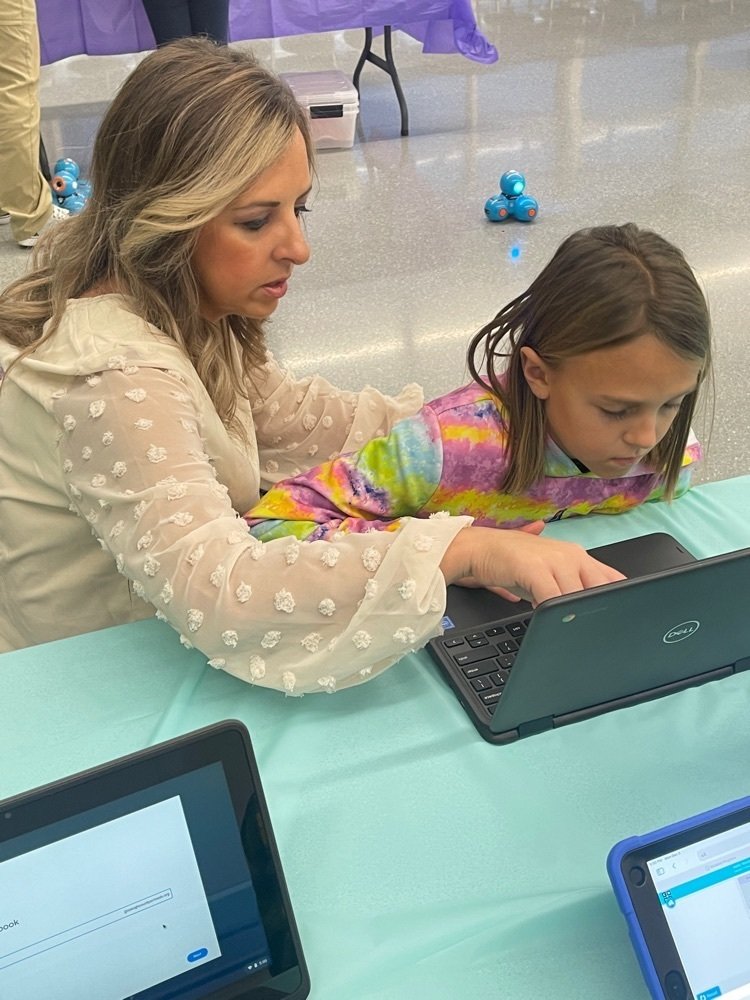 RCSDWV's tweet image. Raleigh County Schools Hour of Code Event at Ridgeview Elementary was a success. The students and teachers from Ridgeview, Stanaford, Cranberry, and Park demonstrated their coding abilities to the community. Thank you Mrs. Landy for hosting the event. . #cs4wv #codewv #rcsdwv