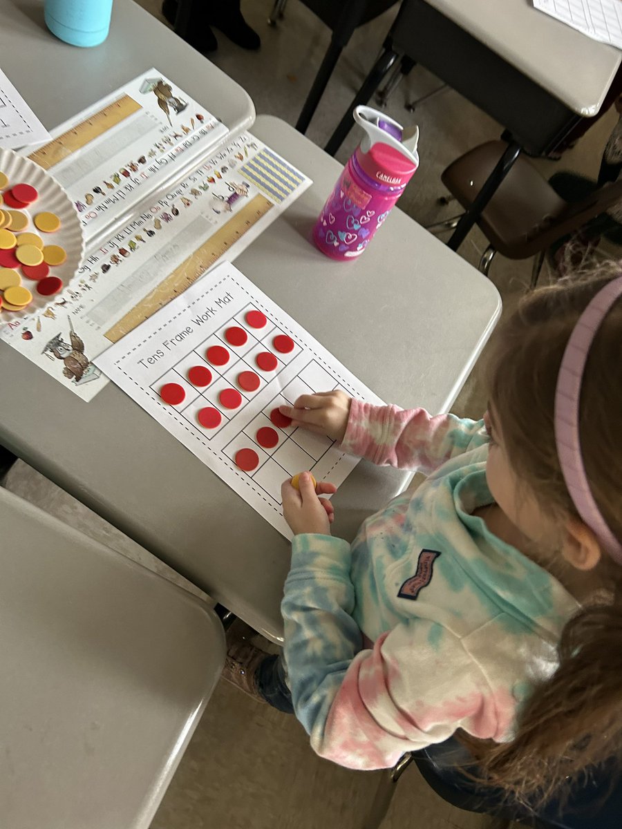KatAguilo's tweet photo. On Friday, my kiddos and I were discussing feelings, ideas, and just having quality sharing time when they came up with this idea. I love bringing their ideas to life! Join our class in our “Countdown to Winter Break!” Today was fun with teen numbers. #isliprising @WingElemIslip https://t.co/j3abUvMgD2