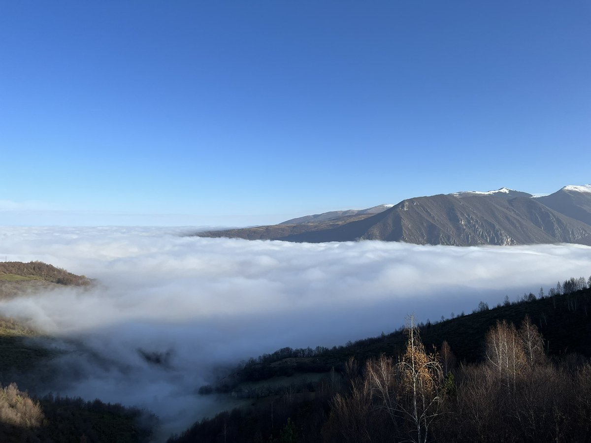 BlerBytyci's tweet photo. Above the clouds and #prizren ❤️ #kosovo https://t.co/Cq2bLfnUwC