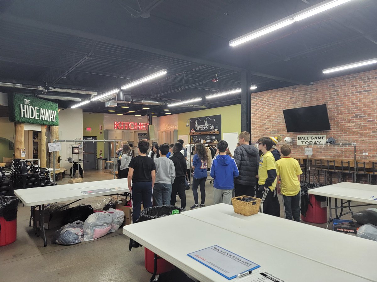 Mr. Hunter tweet media