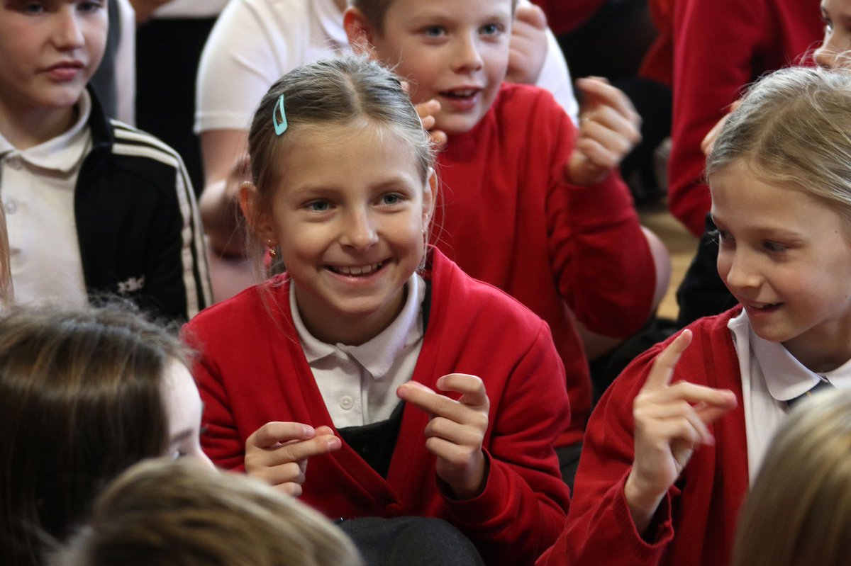 benedetti_fdtn's tweet photo. ⏰Just 12 hours left to donate to our @BigGive challenge raising funds to bring our primary school workshops to 18,000+ children &amp; their teachers across the UK in 2023. Thank you to everyone who has donated, we are so grateful!🥰You can still donate here:https://t.co/ilIFekpTzm https://t.co/hTT7WvGQ66