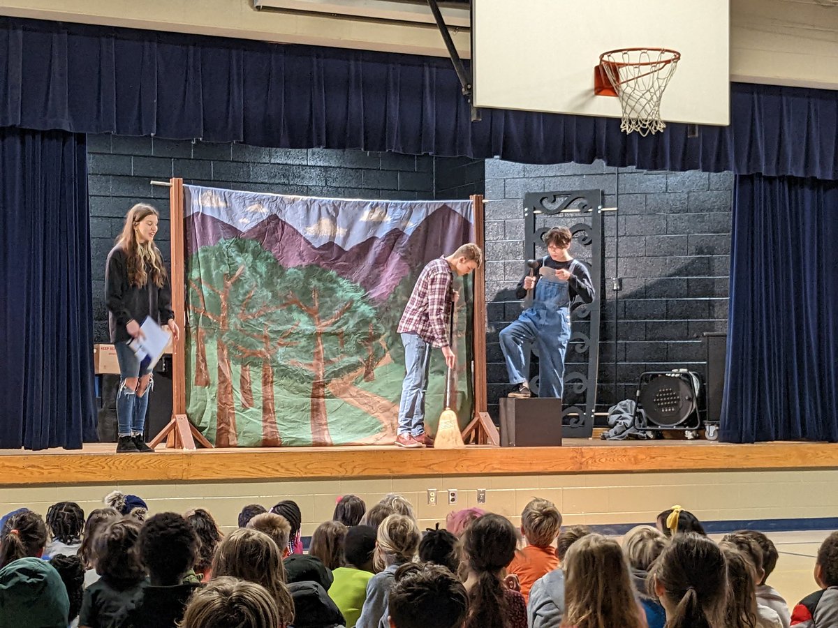 Mrs. Kickert (Claxton 2nd Grade Teacher) tweet media