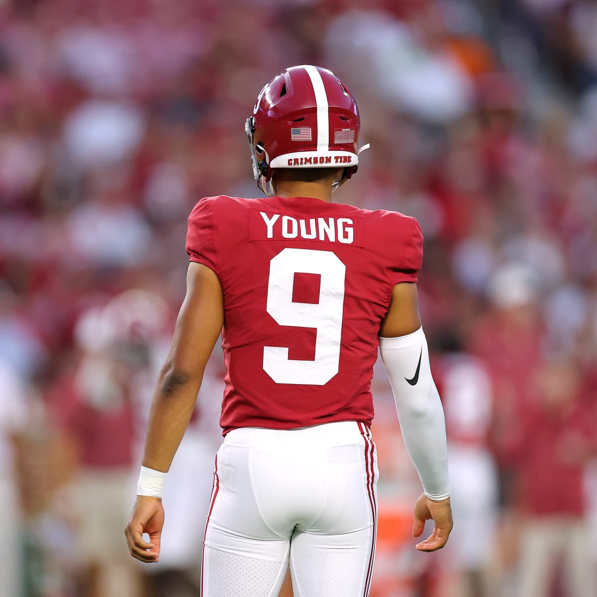 These might be the Heisman finalists, but this is the best College Football player in the country. Debate a wall.