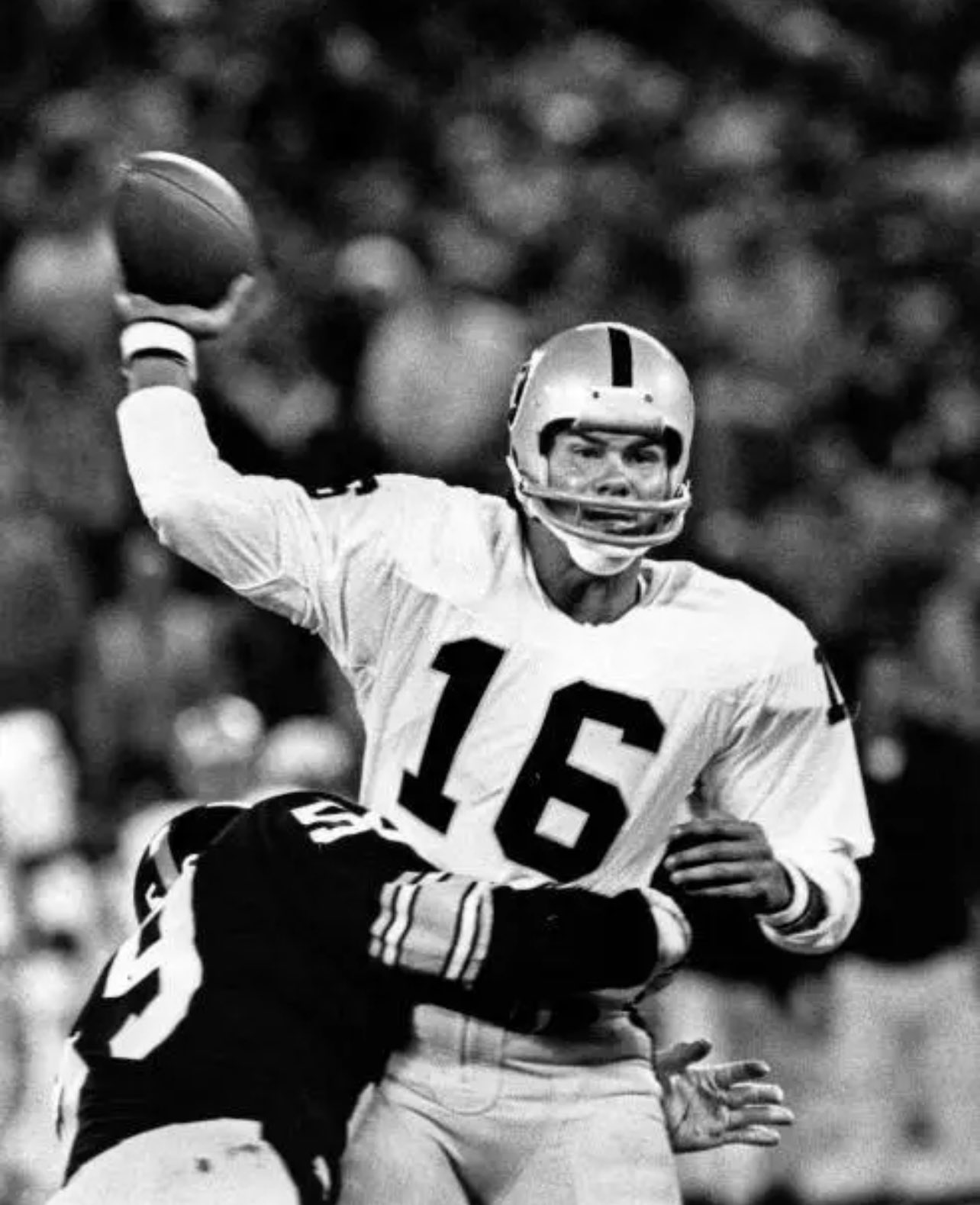 Happy birthday Jim Plunkett 