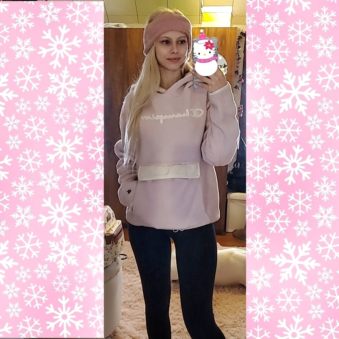 ElliSupremeLady's tweet photo. 💗❄️💗❄️💗❄️💗 https://t.co/3HHb9Zd3gy