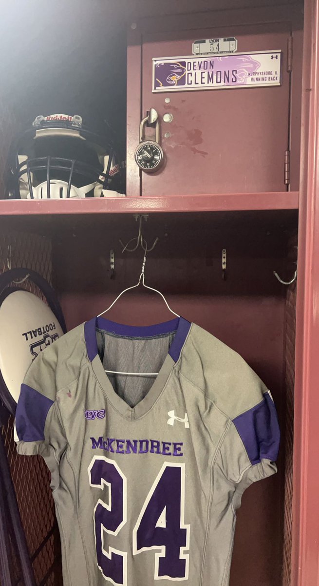 Had a great visit today with <a href="/Mckendree_FB/">McKendree Football</a> thanks for having me today. Appreciate it @_thomas_jenkins @MK_CoachMiller