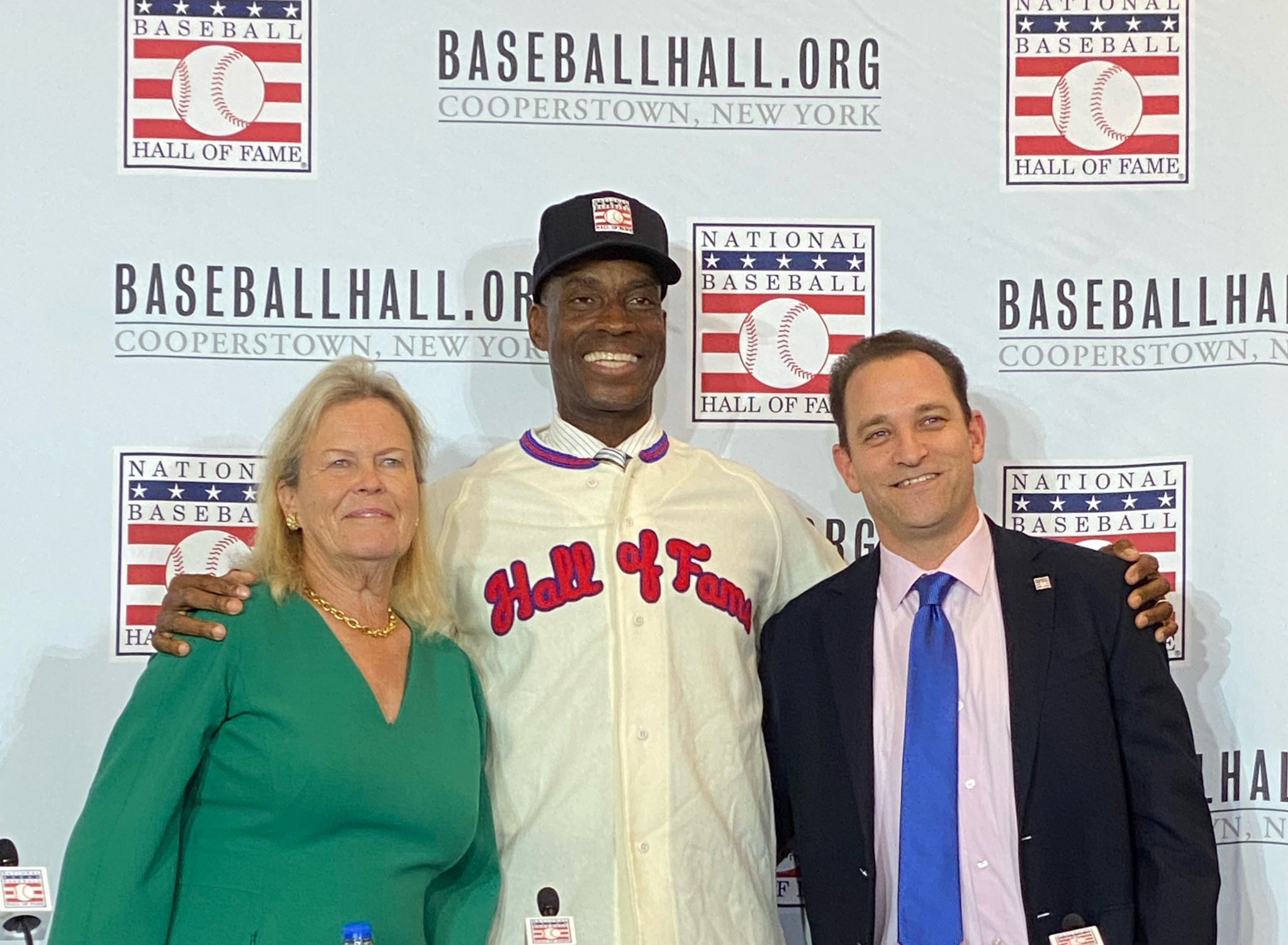 Atlanta Braves on Twitter "That jersey looks good on you, Crime Dog! 🤩