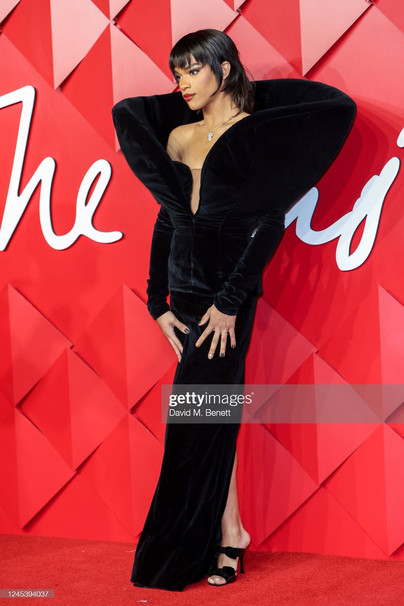 Heartstopper News 🍂 on Twitter: "yasmin finney tonight at The Fashion