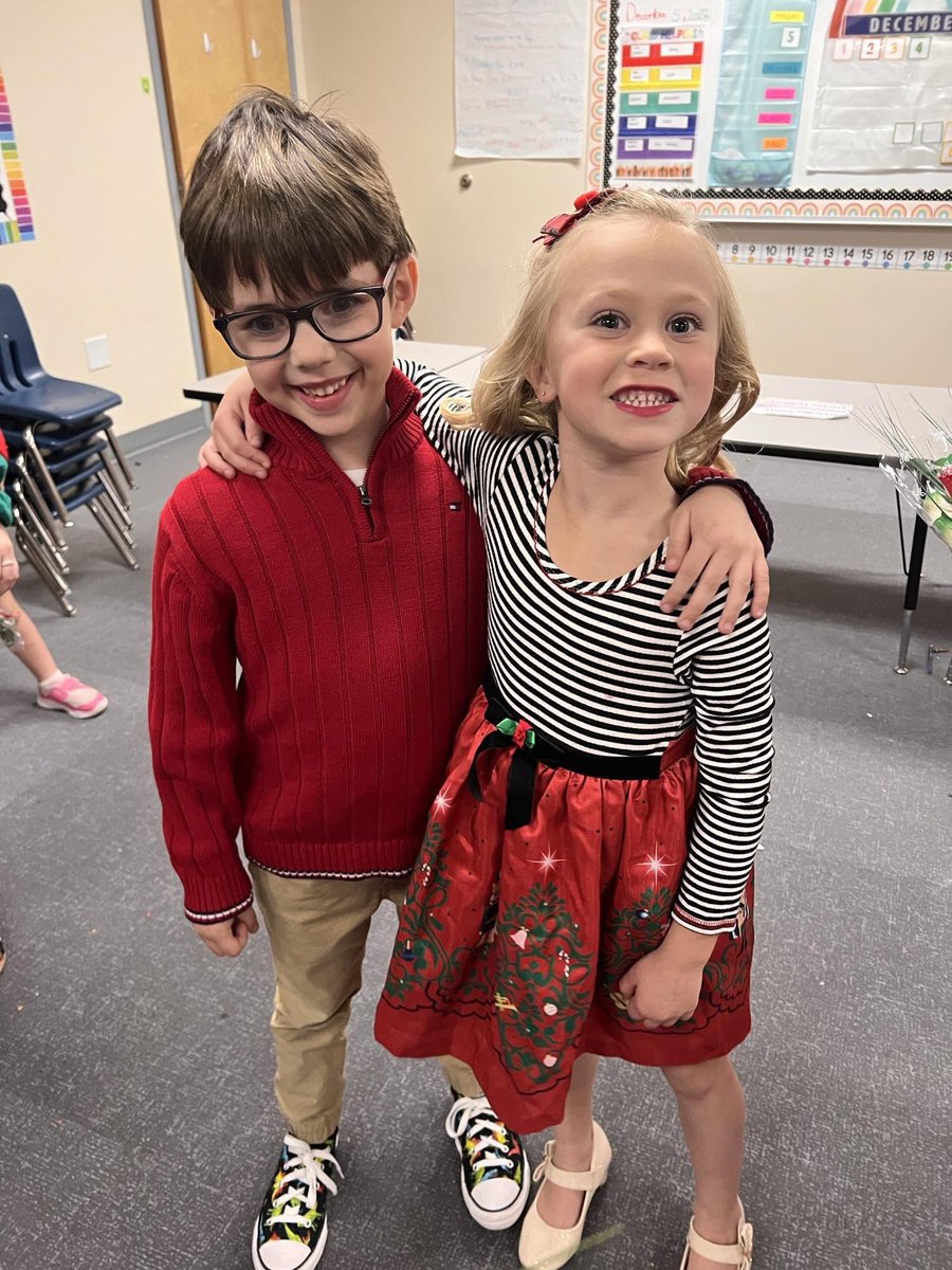 Kindergarten CRUSHED the Christmas play today! <a href="/CatHolvey/">Cat Holvey</a> you did such an amazing job and they are so lucky to have you! 🎄🎁 <a href="/IvyHawnSuhr/">Ivy Hawn Principal</a>