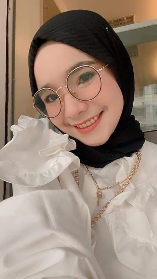 Zalika123's tweet photo. Mbok yo seng full senyum sayang...🎵🎵🎵 https://t.co/TsMdMs94Qa