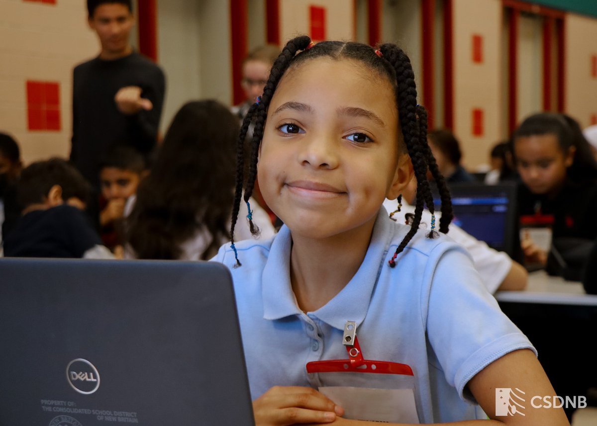 CSDNBCT's tweet image. Did you know 3 @CTNBHS students were winners in last year’s @LGSusanB Computing Challenge? We feel confident some future winners were in the room today for this year’s kickoff event at Smith Elementary! 💻 #HourofCode #CodingForGood