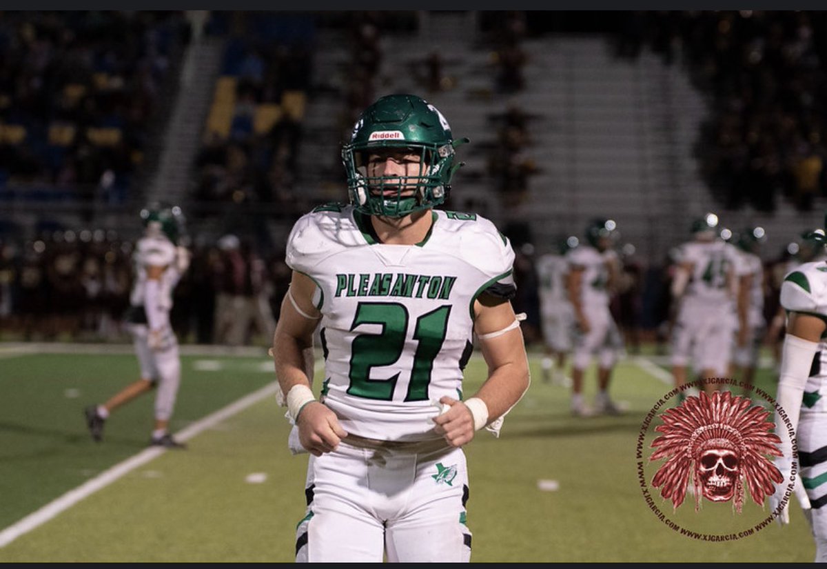 Proud to be chosen district MVP For district 15-4A!! <a href="/PleasantonFB/">Pleasanton Eagle Football</a> <a href="/RecruitsCenTex/">Coach Jimmy Andrews</a> <a href="/CrowtherCoach/">Coach Crowther</a>