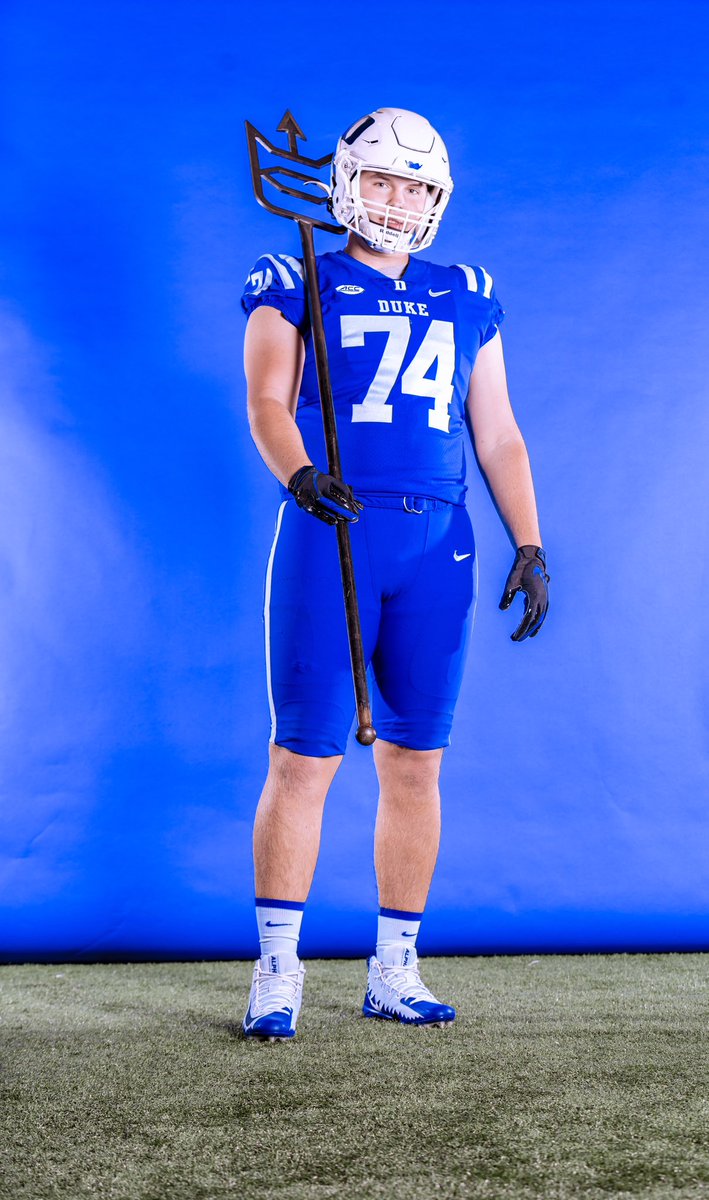 RiggsJameson's tweet photo. Had a great time at Duke two weeks ago, thanks to all the coaches, players and staff! @DukeFOOTBALL @CoachCushing @CoachMikeElko @TrueBlueTrooper @LukeShivelyDU @toriharris80 @NwGaFootball https://t.co/fzoDI98Z6A