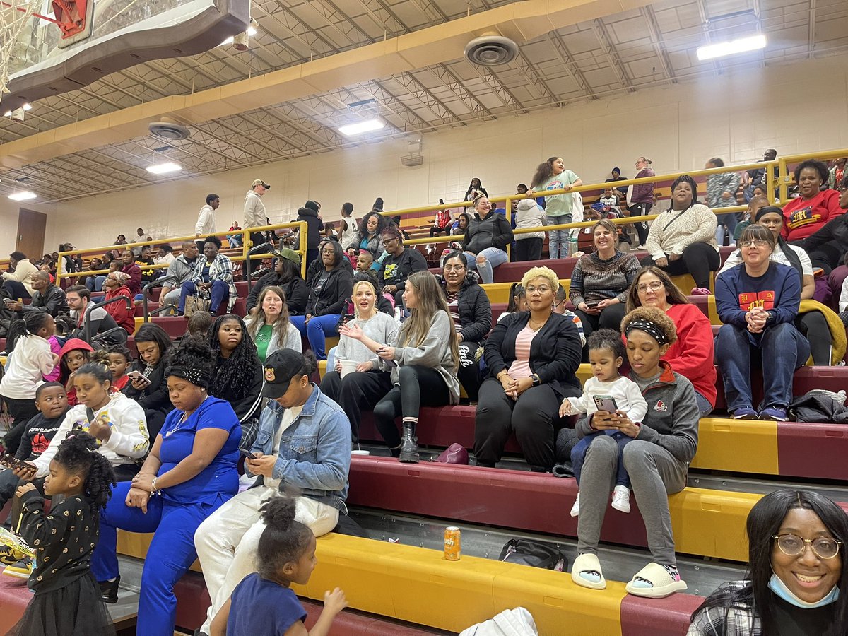 LDJones01's tweet photo. McFerran’s first game and the staff showed out to support OUR school!!!#youbelonghere @McFerranKY @McFerranAP @NatCampAIC @JCPSAsstSuptAIS @AHoschJCPS @dporterJCPS https://t.co/sqnyTyhUZS