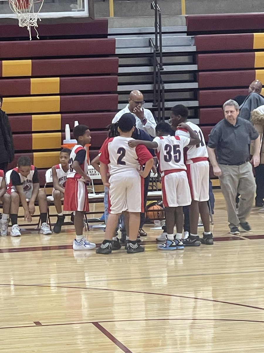 LDJones01's tweet photo. McFerran’s first game and the staff showed out to support OUR school!!!#youbelonghere @McFerranKY @McFerranAP @NatCampAIC @JCPSAsstSuptAIS @AHoschJCPS @dporterJCPS https://t.co/sqnyTyhUZS