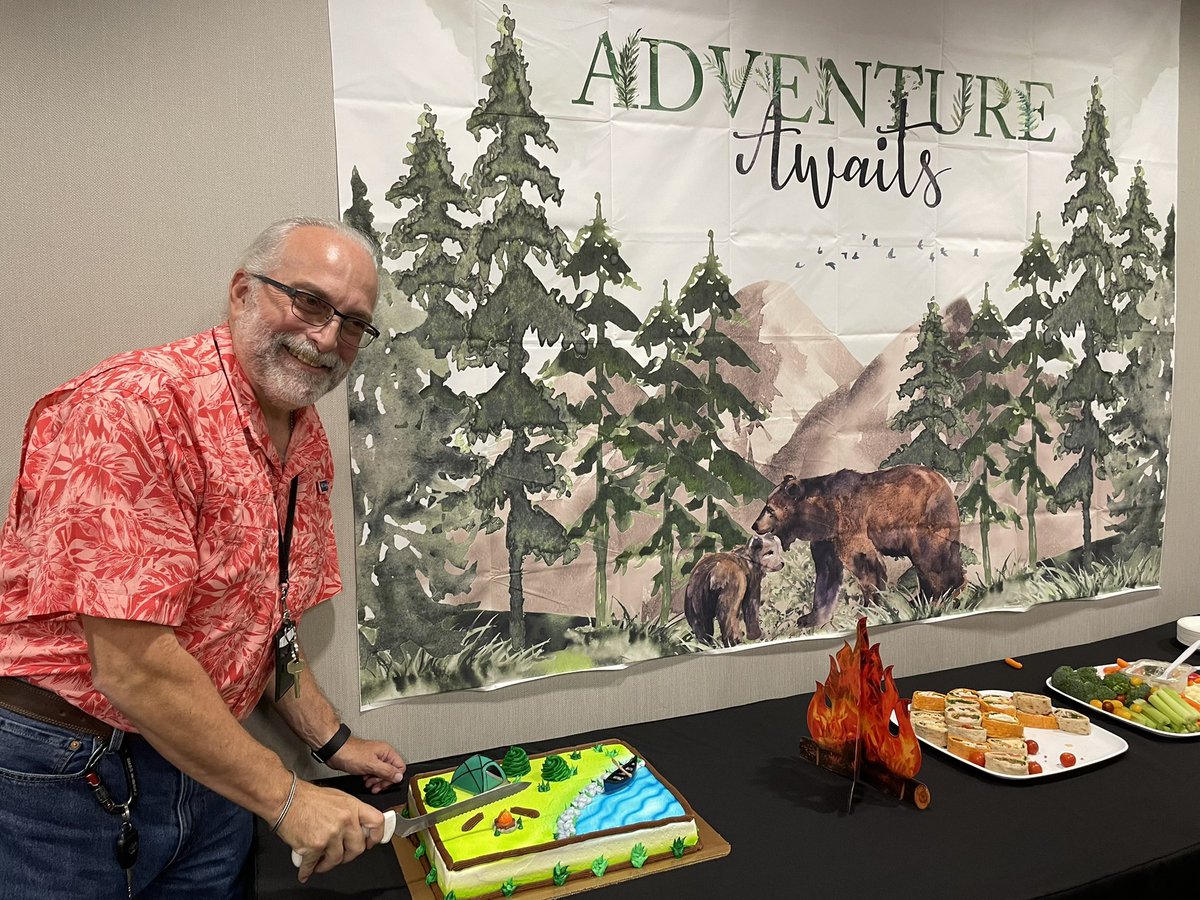FielderElem's tweet photo. Help us congratulate Mr. Greene on his upcoming retirement. 🎉💜👏🏼🌟 We had a blast celebrating him. We know he’ll take some amazing adventures, TY for all you’ve done for Fielder Elem! Please drop your well wishes below 👇🏼 

#fielderpride
#WeLeadTX
@katyisd https://t.co/QWeD3izFzz