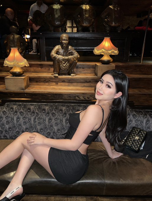 Watch Kit's leaked NSFW photo on TwXstars