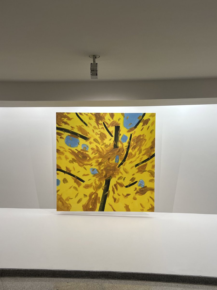 namucano's tweet photo. this painting at the guggenheim feels like wildflower https://t.co/eNb7qpyLck
