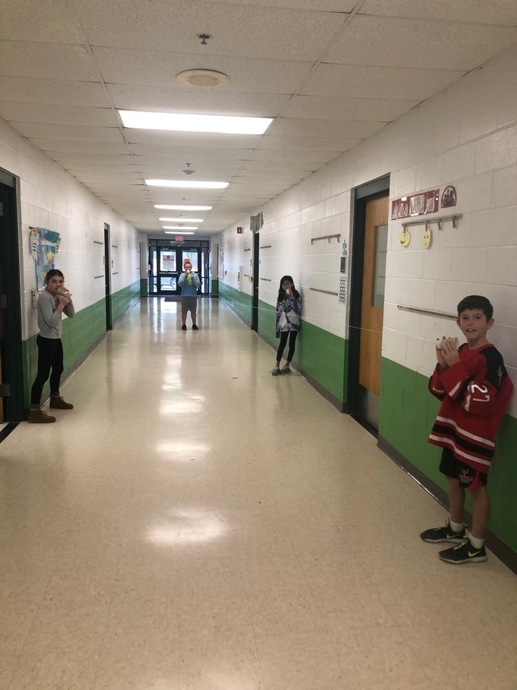 JWMartinSchool's tweet photo. Fourth graders in 4M experiment with different materials to determine how to help a whisper travel most efficiently. #LoveNorthSchools https://t.co/ZWCVdanIWc