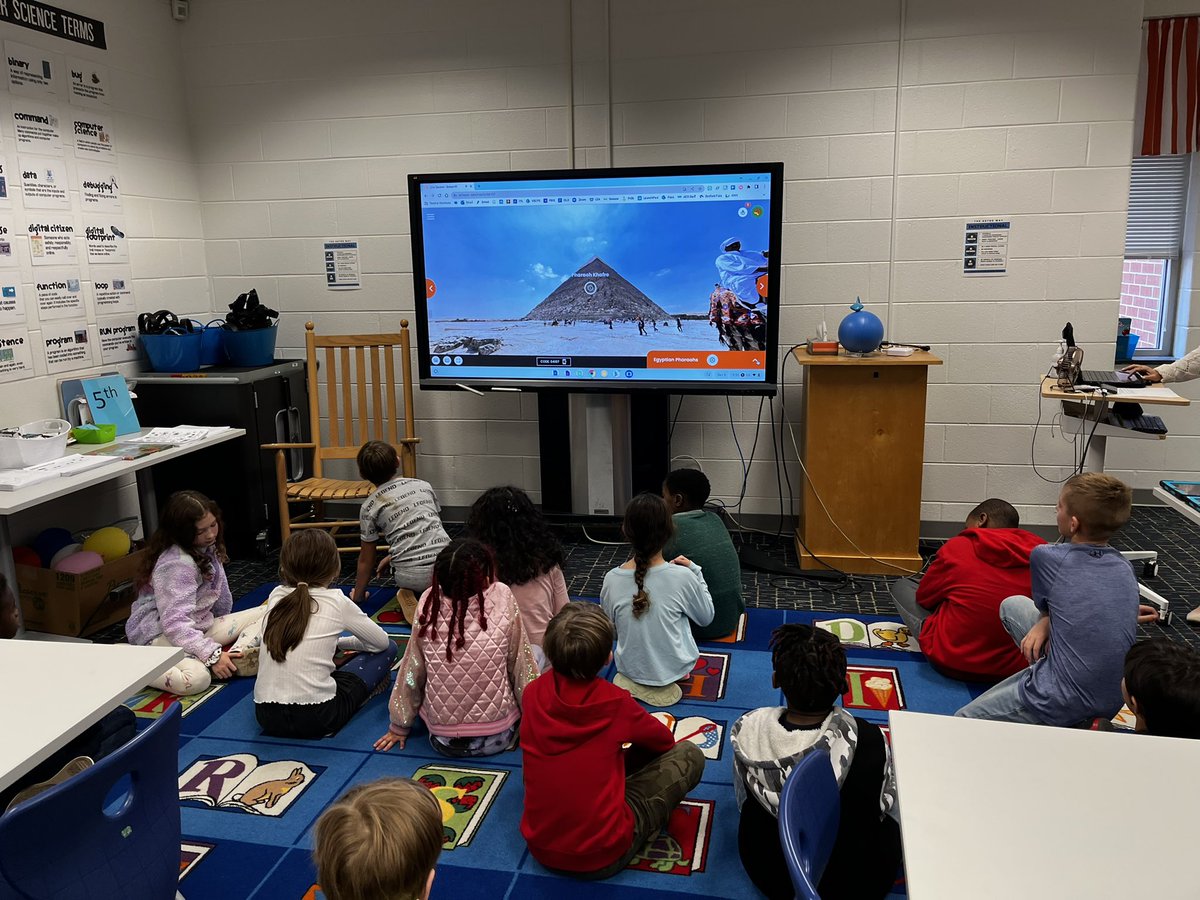 MsJordan_3's tweet photo. We had so much fun doing an Egypt station rotation today in the learning commons! Thank you @AlantonLMS for having us 💙 @AlantonAstros @SeeDotWilson https://t.co/CL4DB8xnLa