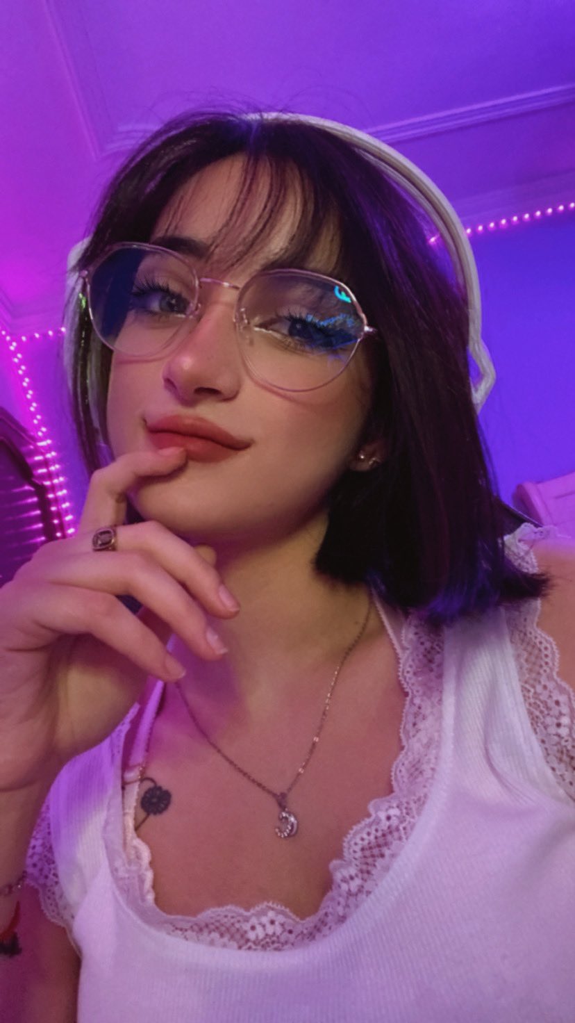 ☃️🎄Lulu 🎄☃️ on Twitter: "Ya prendí stream UwU me acompañan? https://t.co/uUjz9T4SKu https://t.co