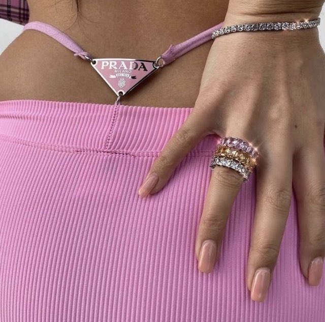 musesblueprint's tweet photo. prada thongs 💕🍒 https://t.co/97q9T45oxA