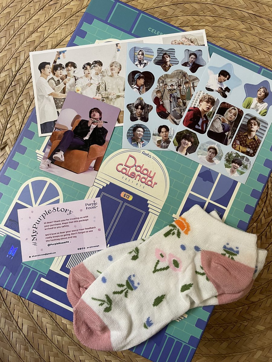 beryljane's tweet photo. This wasn’t on my prio list but couldn’t resist @PurpleRoomPH’s steal price! Seeing the contents now, can’t imagine not having them in my collection! 🥹 Thank yew, Ms. Al! Super kilig also sa freebies. 🥰 #MyPurpleStory https://t.co/s47siPgOj6
