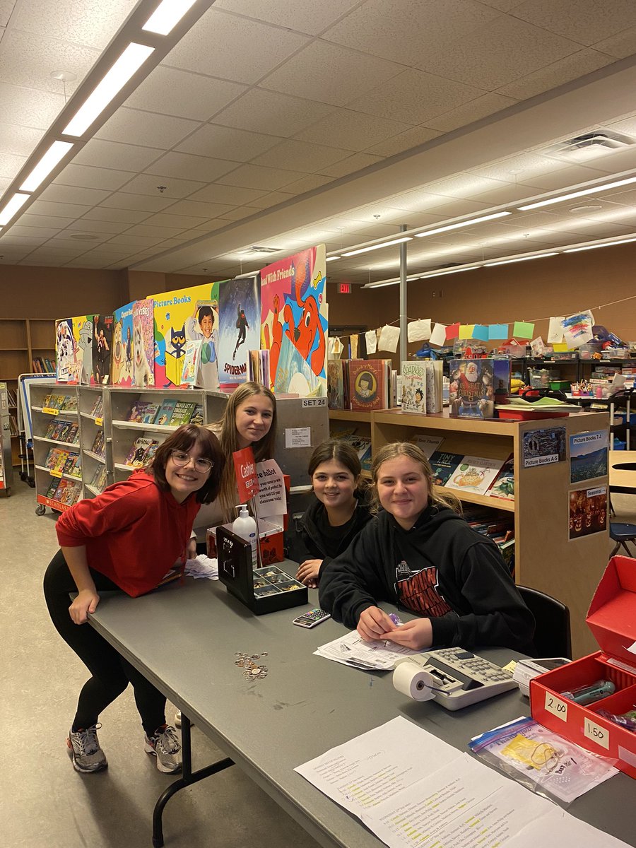 Mrs. Szoczek tweet media