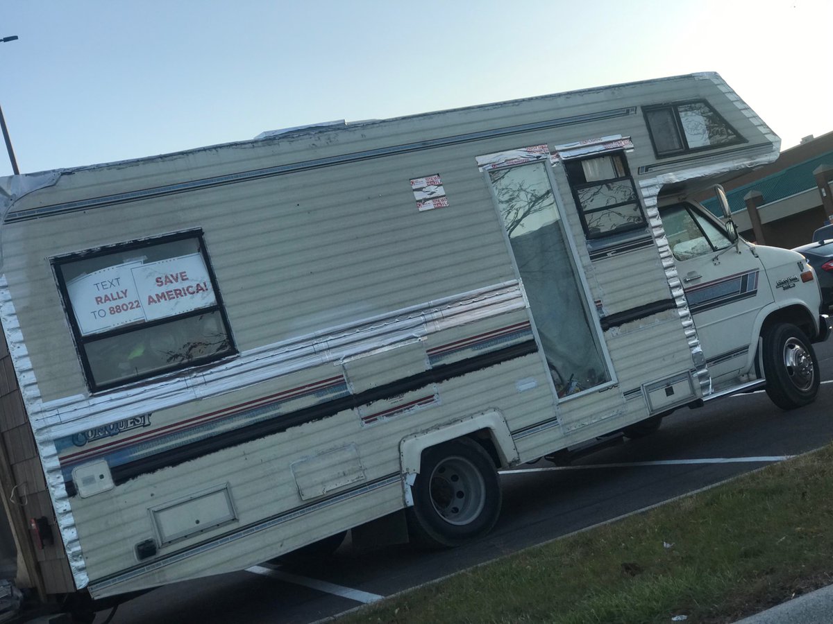 Even if Georgia sent a Texan to the Senate, could <a href="/HerschelWalker/">Herschel Walker</a> actually find it?#WarnockDeliversForGeorgia <a href="/mem_reddog/">Michael Loves Democracy</a> <a href="/boobooskdoo/">Robert Knight 🌊🌊 Riding The Blue Wave! 👍🇺🇸🌈</a>