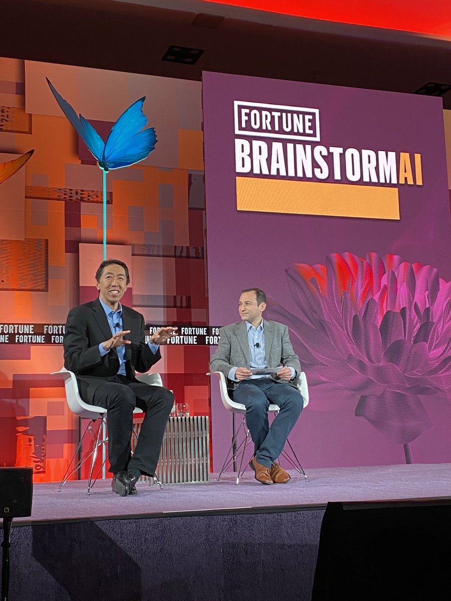 The future of #AI according to <a href="/AndrewYNg/">Andrew Ng</a> is data-centric AI to democratize access. I agree :)