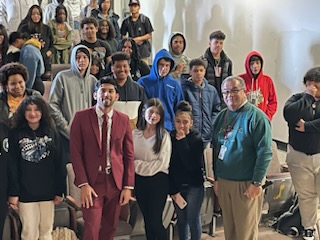waldoalva's tweet photo. Immigration attorney Daniel Cortes (RHS Class 2008) giving back to his Alma Mater. Very informative presentation about community supports for college going dreamers. Thanks Attorney Cortes for sharing such a powerful story❤🖤💯 @RDGschools https://t.co/RjeX6PgbG1