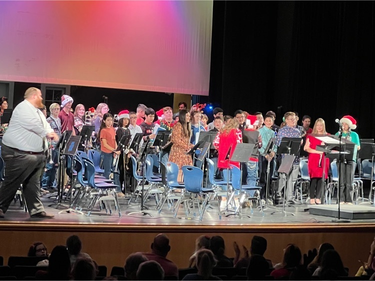 decaturisd's tweet photo. The DISD bands spread Christmas cheer tonight through sounds of the holidays. Thank you band for the amazing work you put in and the joy you bring to all!
#weAREdecatur #MMSband #DHSband https://t.co/E3gZxUZjR9