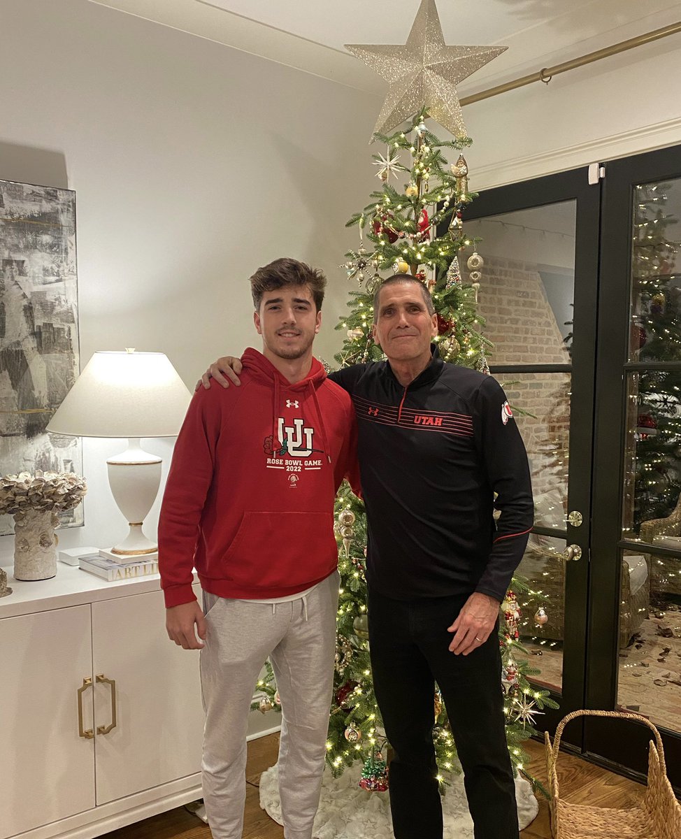 MackHoward_'s tweet photo. Great in home visit!🔴⚫️ @Coach_Ludwig https://t.co/SpKxTpOYhl