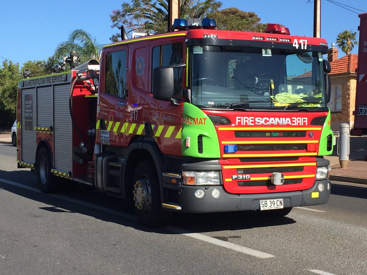 HAPPENING NOW | <a href="/SA_MFS/">SA Metropolitan Fire Service</a> firefighters are tackling a shed fire on Carlton Parade at #Torrensville