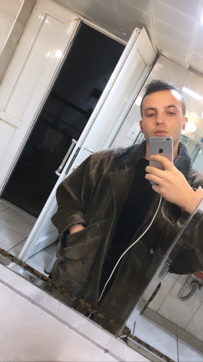 48 saat sonra Ergeneral rütbesinden Hürgeneral rütbesine terfi edecekmişim gibi çek qnq